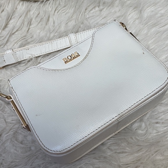 White HUGO BOSS bag - Picture 2 of 5